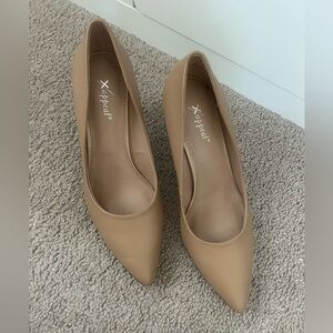 Xappeal Pointed Toe heels size 6.5